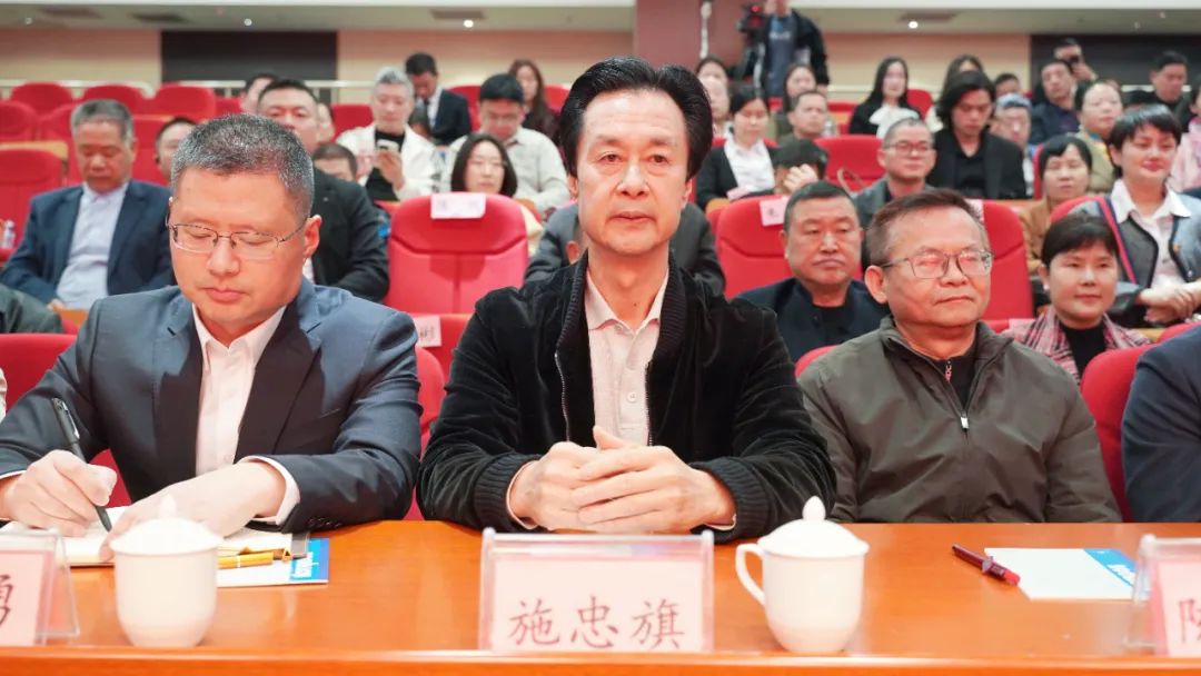 1744337578.jpg 643.jpg